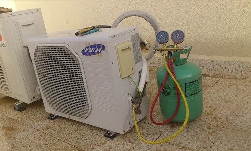 AC Gas Refilling